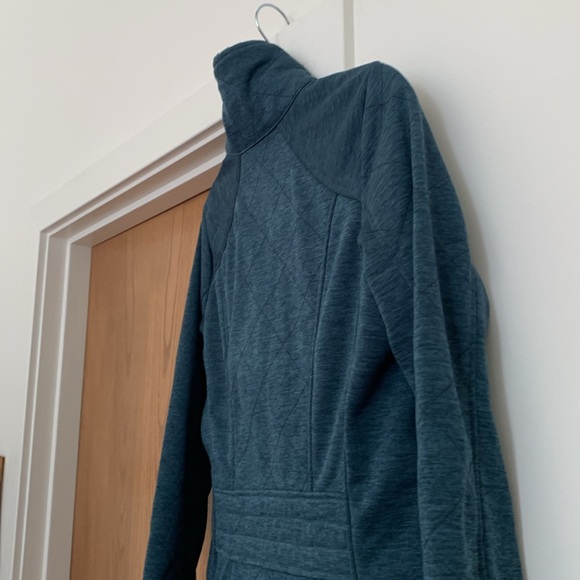 North Face teal jacket So soft & cozy - Picture 6 of 6